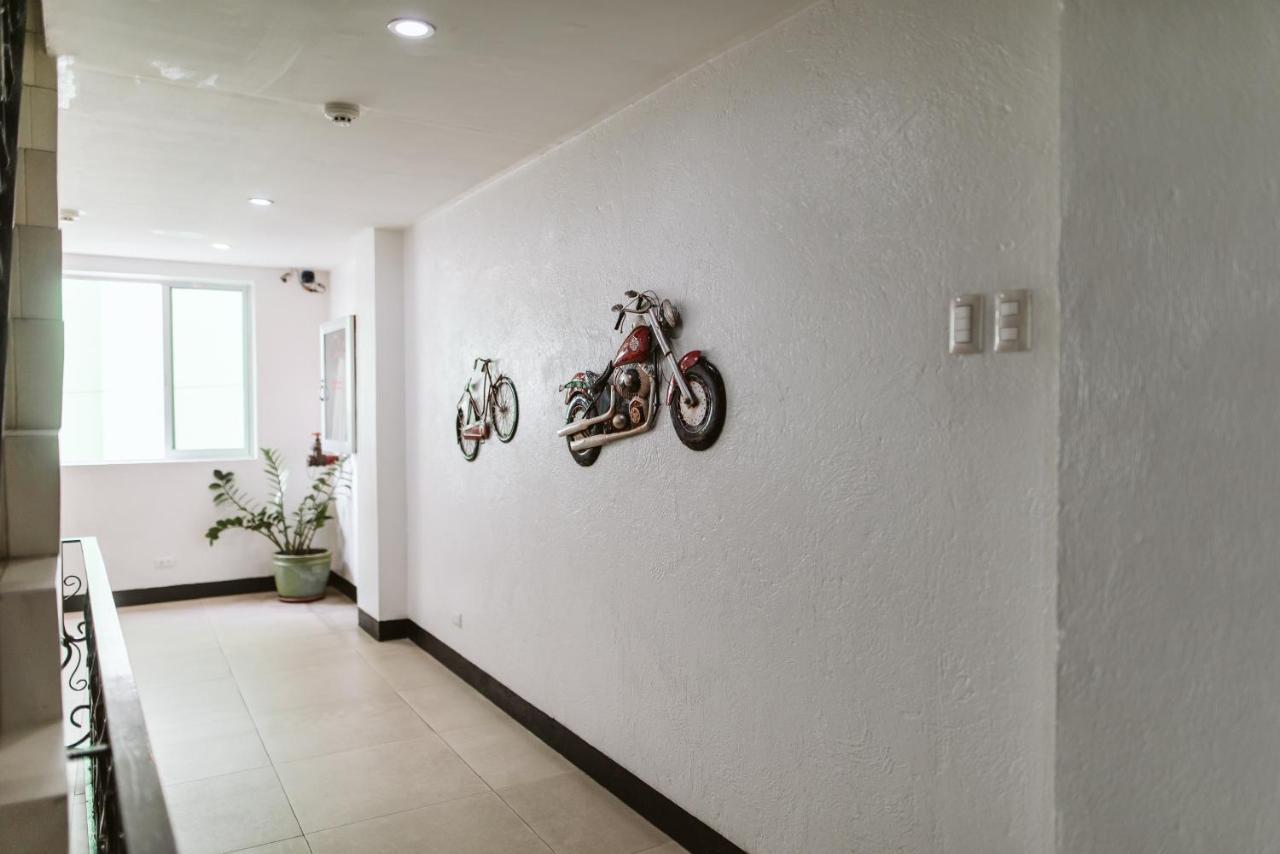 San Agustin Residences Makati City Ngoại thất bức ảnh