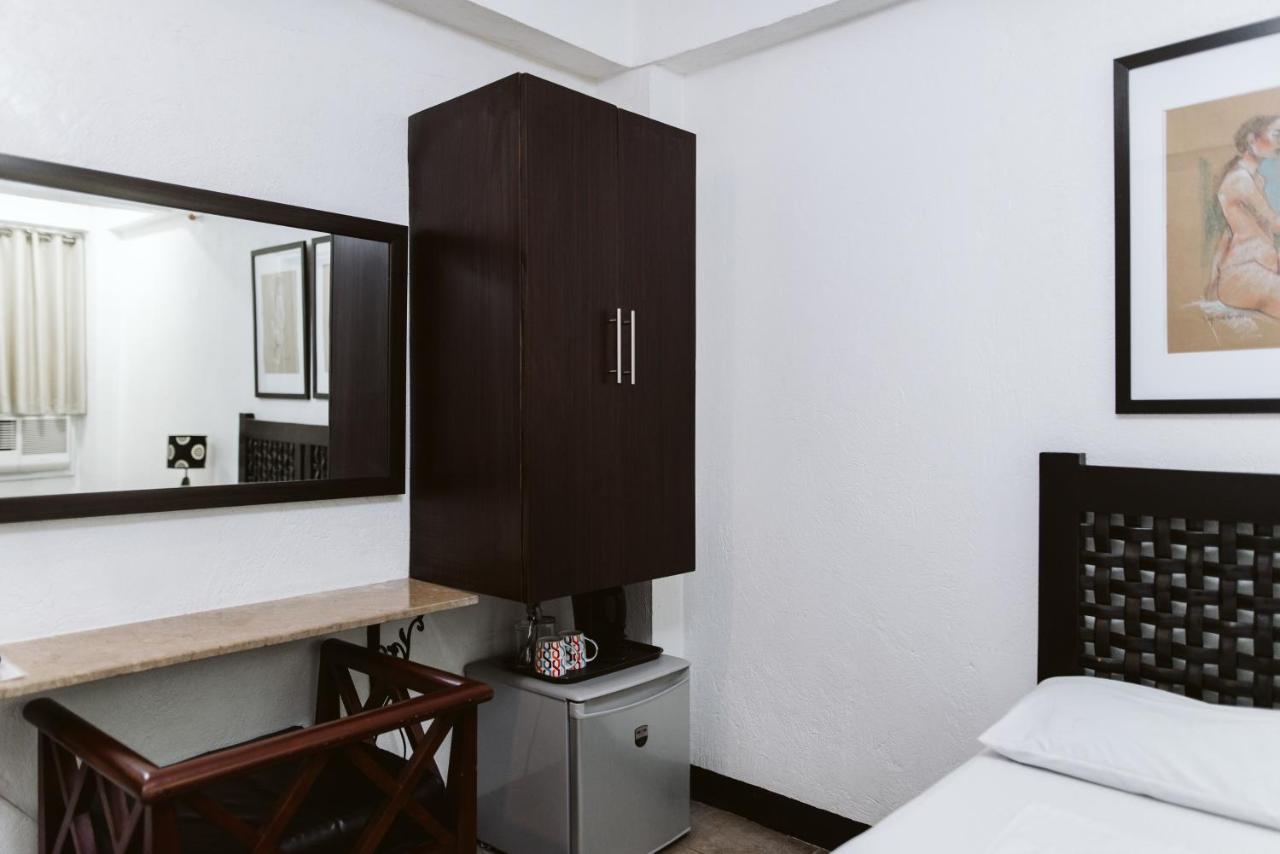 San Agustin Residences Makati City Ngoại thất bức ảnh