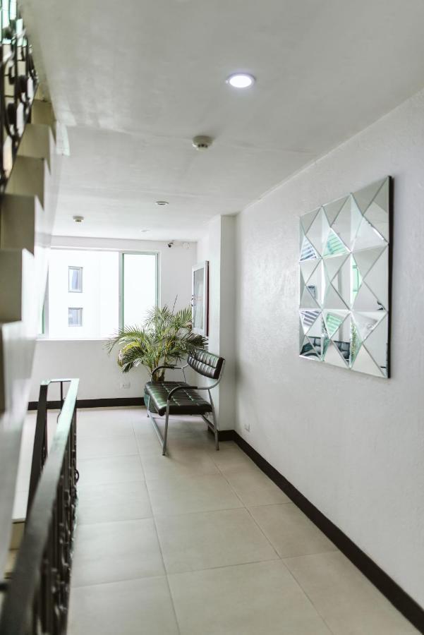 San Agustin Residences Makati City Ngoại thất bức ảnh