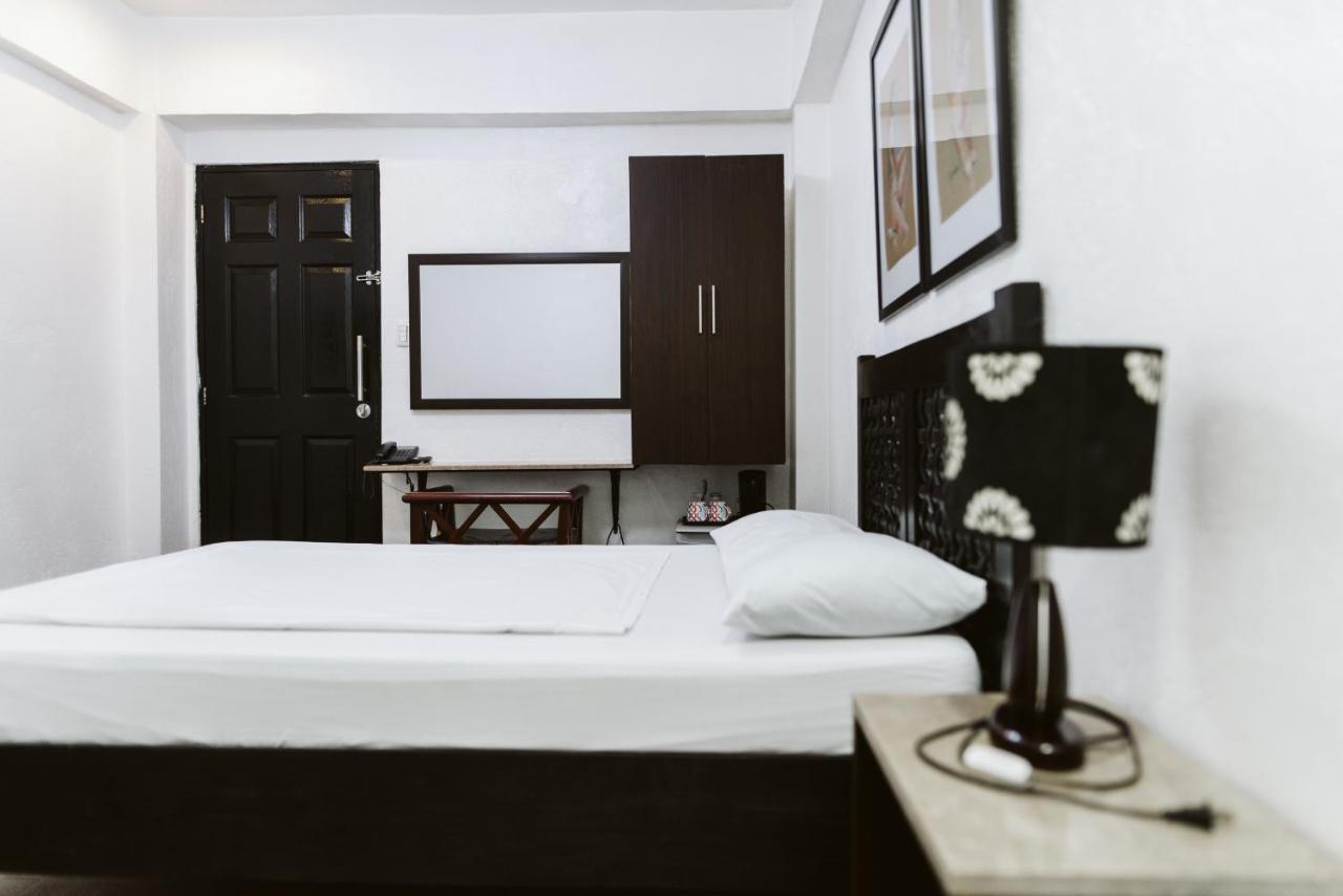 San Agustin Residences Makati City Ngoại thất bức ảnh